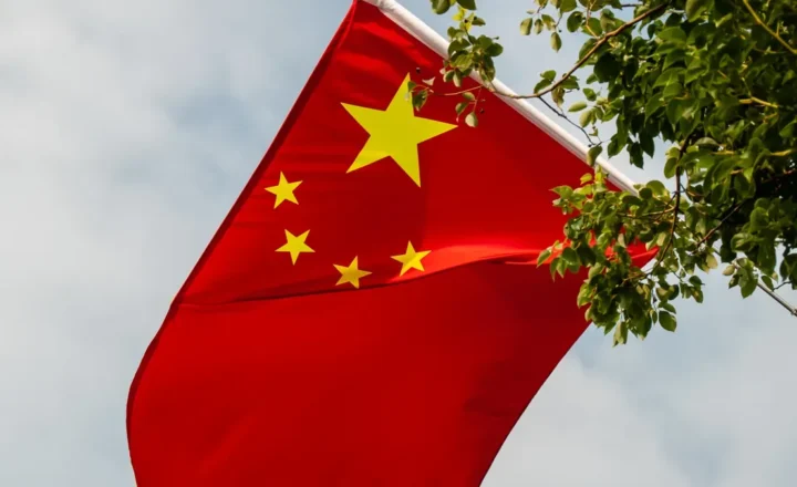 How Overseas Importers Can Pay Chinese Suppliers Securely