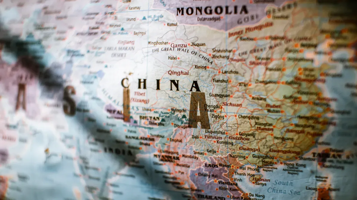 China-to-Japan Commercial Shipping: Speed, Cost, and Service Selection